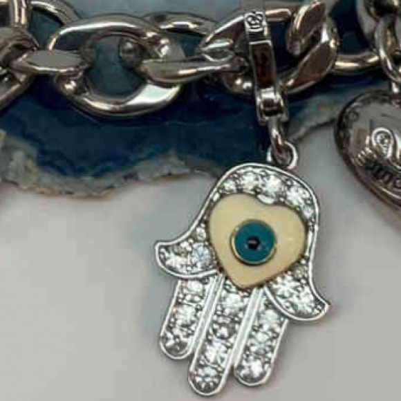 Juicy Couture HAMSA BLUE EVIL EYE HAND CHARM NEW - Picture 3 of 9